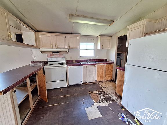 4th image of 1134 Kelly Dr #11
