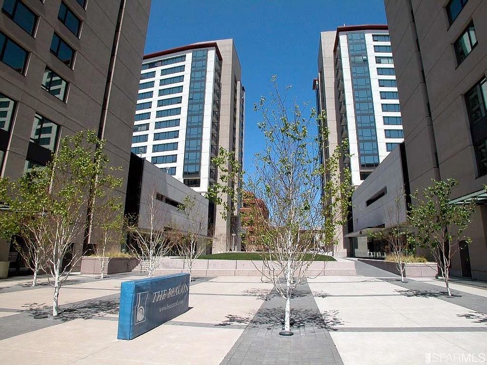 1st image of 250 King St Unit 1506