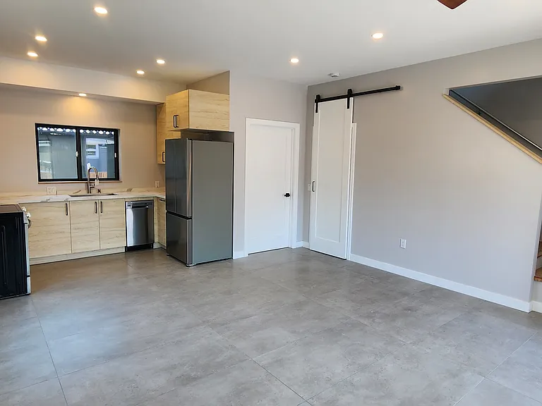928 N 7th St #2 — Photo 4