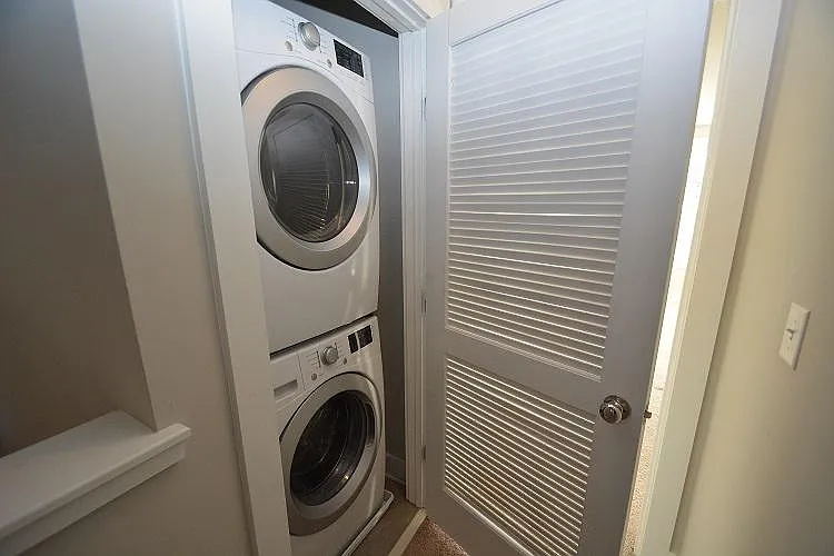 725 Fireball Ct — Photo 15