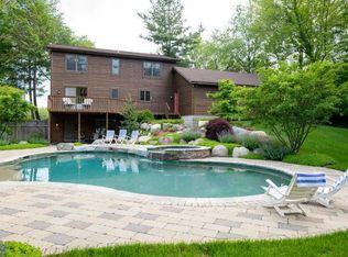 1765 W Lakewood Blvd, Holland, MI 49424