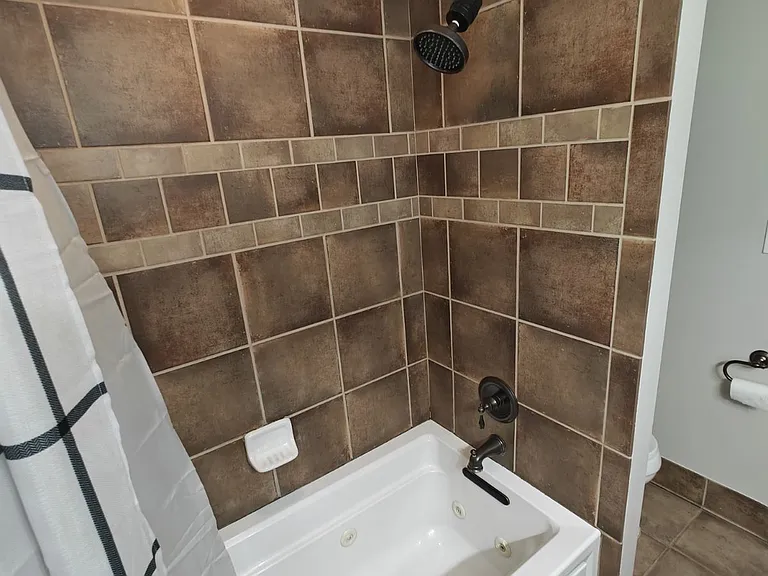132 S Eastview Ave — Photo 11