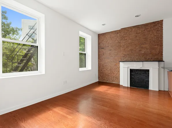 625 Walton Avenue image 1 of 5