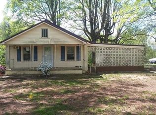 3232 Helton St, Lenoir, NC 28645