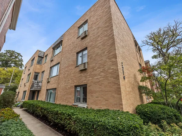 2219 Central St APT 3A, Evanston, IL 60201