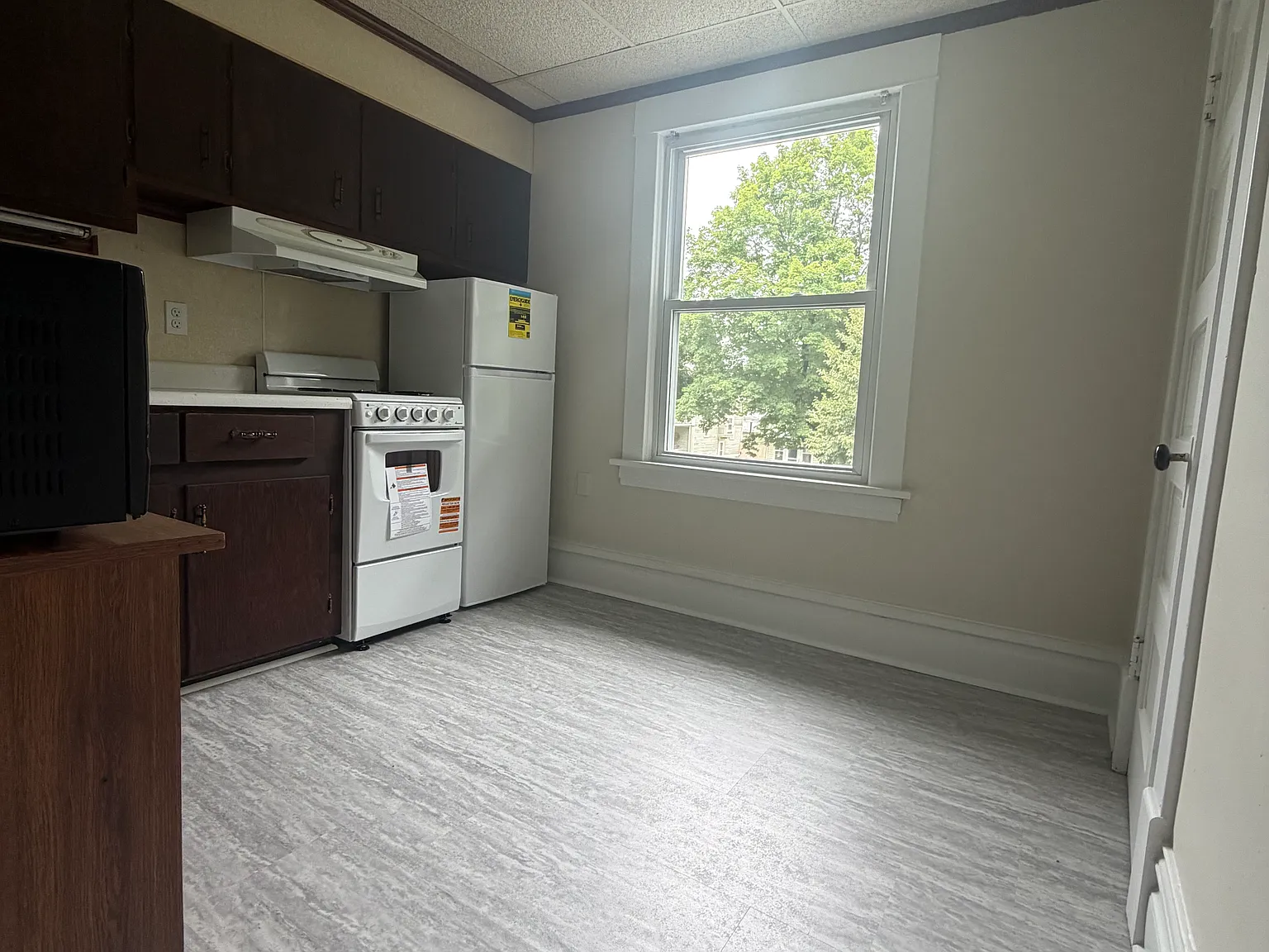 1 bed, $850 — Photo 2