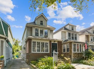 6837 Nansen St, Forest Hills, NY 11375