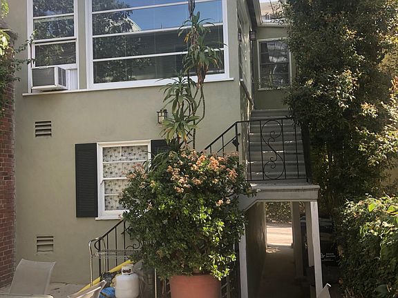 3rd image of 1030 Carol Dr #2