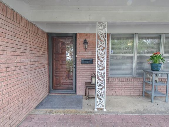 3rd image of 3709 Wooten Dr