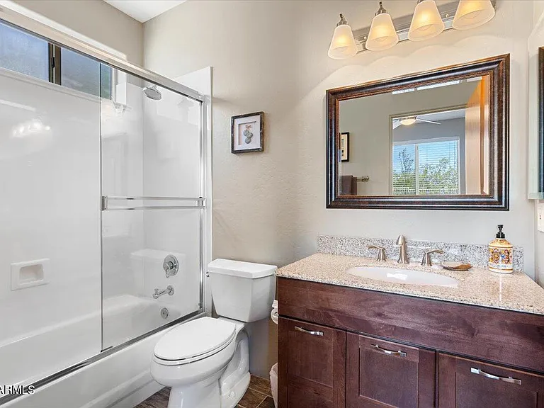 SECONDARY ENSUITE