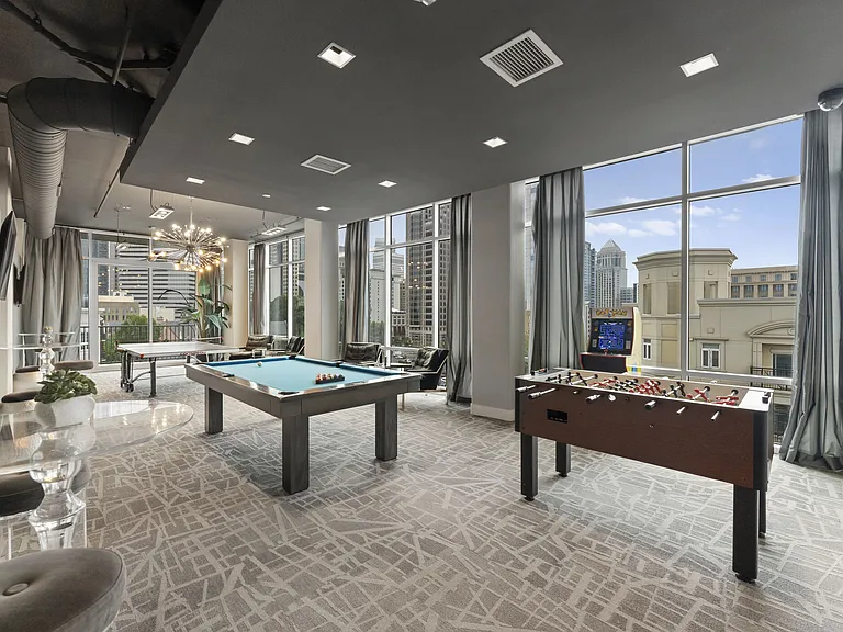 The VUE Charlotte On 5th — Photo 11