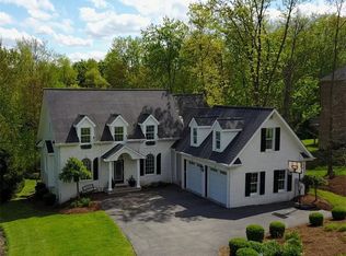 4090 Willow Creek Dr, Gibsonia, PA