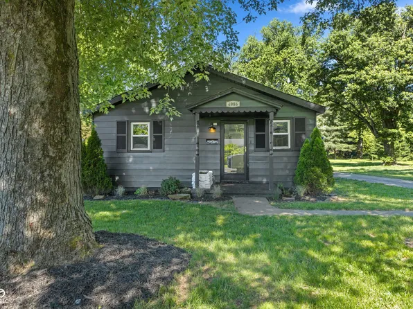 4986 Adkins St, Columbus, IN 47201