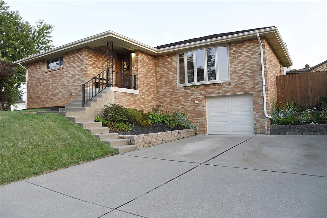 335 Sarah St photo 1
