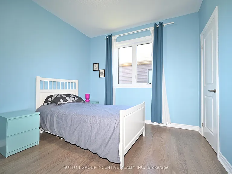 23 Beatrice Dr — Photo 31