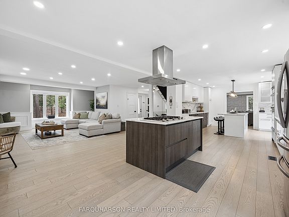 5th image of 1 Foxlair Ct