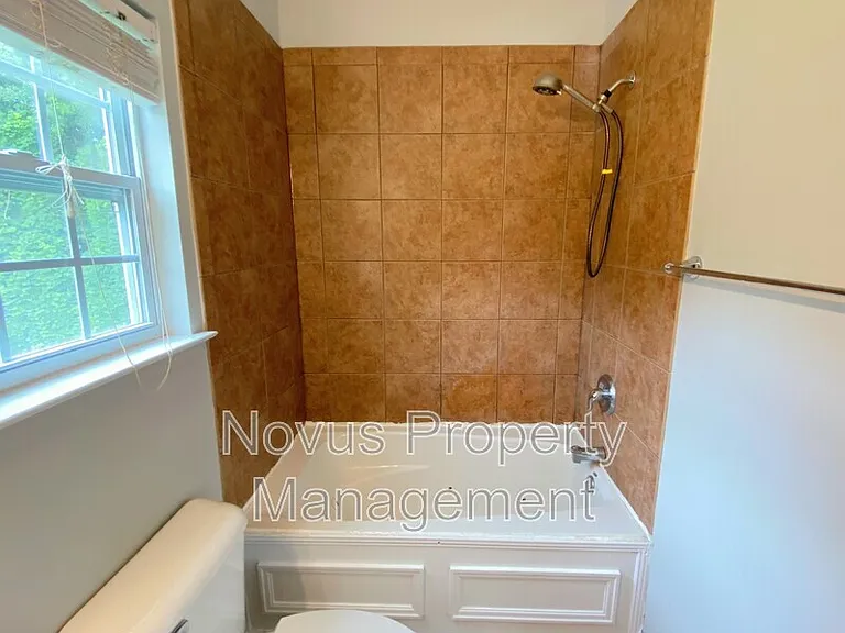 145 Bowen St #C4 — Photo 12
