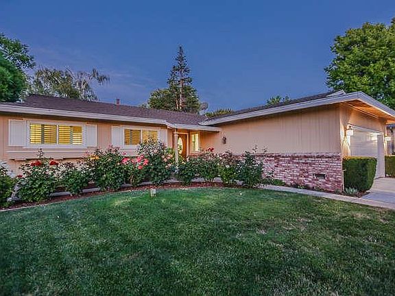 5th image of 831 San Lucas Ct
