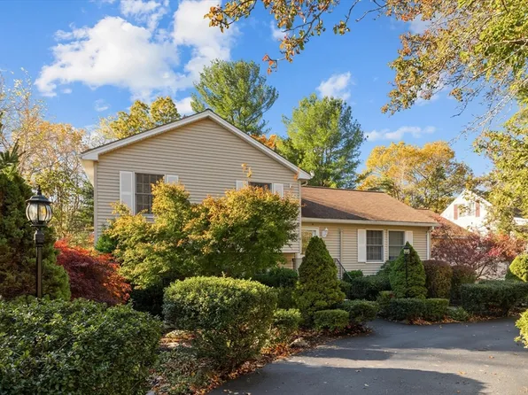 20 Clark St, Salem, MA 01970
