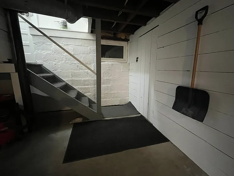 basement entry
