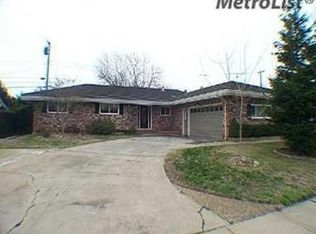 9457 Sara St, Elk Grove, CA 95624