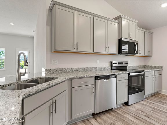 4th image of 3380 MEADOW RIDGE Place