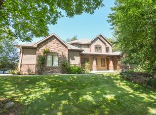 3019 Thaddeus Rd SW, Rochester, MN 55902