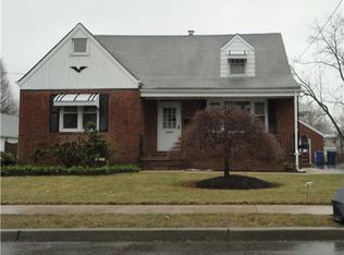 944 Hermann Rd, North Brunswick, NJ 08902