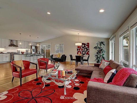 5th image of 5116 107th Ave NE