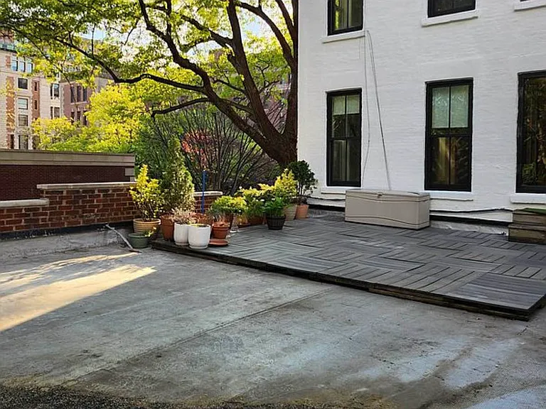 111 Pacific St #1 — Photo 8