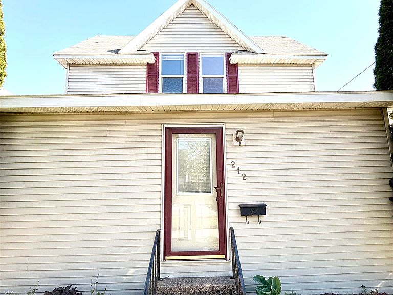 Listing photo 5