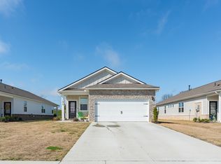 7076 Lang Ave, White House, TN 37188