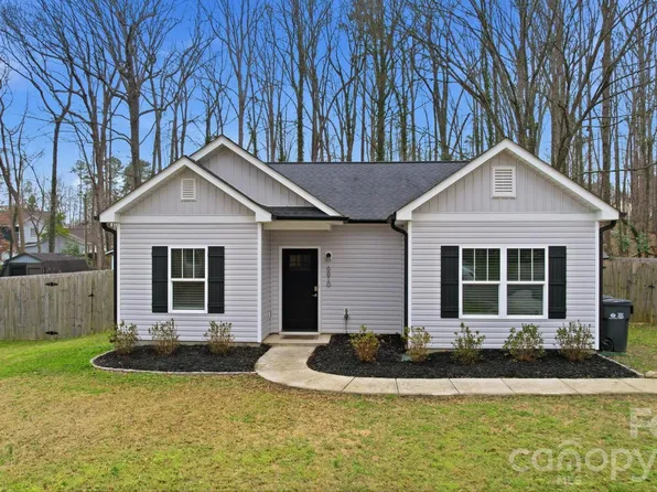 6610 Bluestone Ct, Charlotte, NC 28212