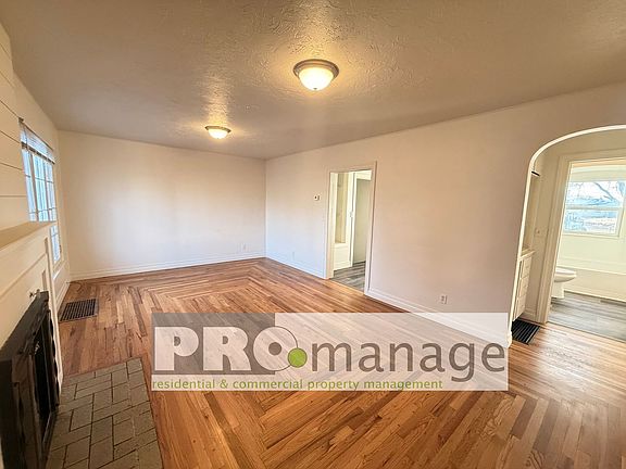 3rd image of 446 S Park Ave