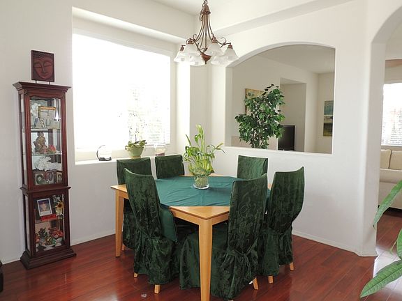 3rd image of 8262 Lily Ave