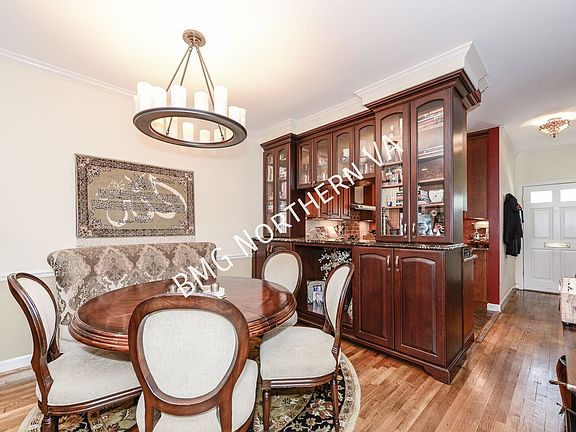 5th image of 528 N Columbus St