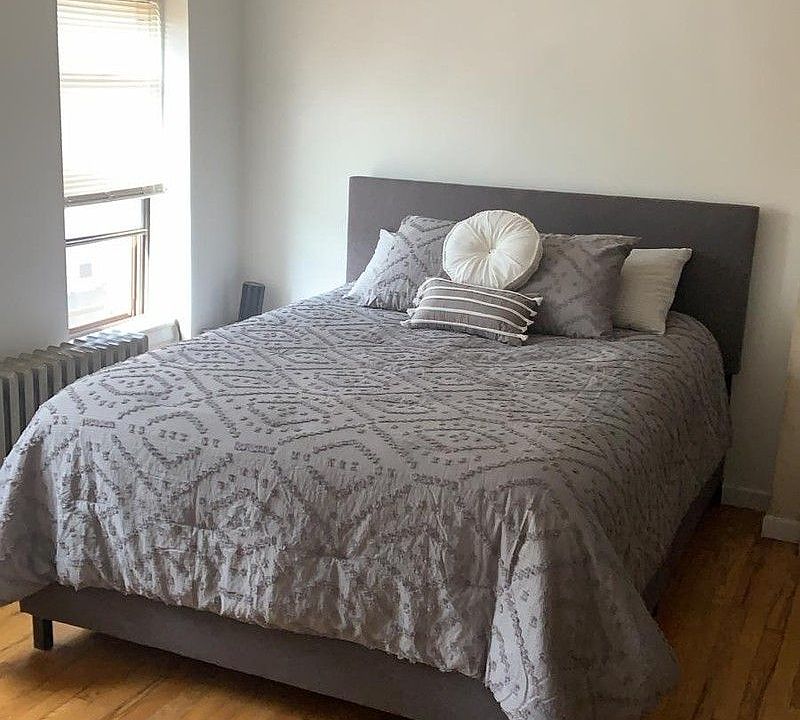 1st image of 593 Lafayette Ave #3