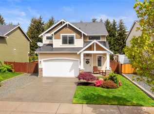 213 Ames St NE, Orting, WA 98360