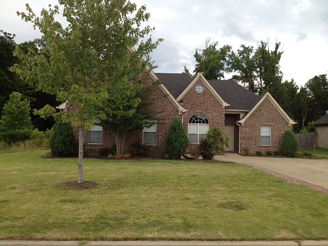 1st image of 842 Keebler Dr