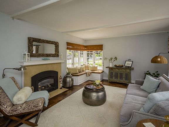 5th image of 604 Burlingame Ave