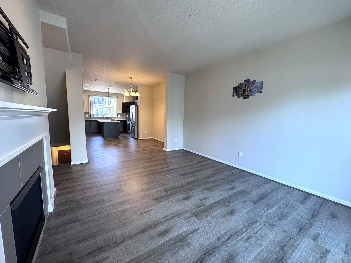 Building Photo - 15154 NW Fig Ln