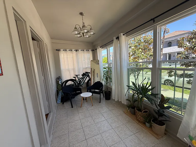 2706 Soniat St — Photo 3