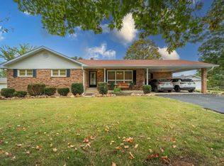 438 Airport Rd, Thayer, MO 65791