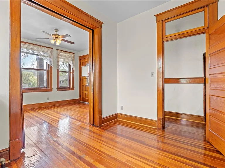 513 E Miller St #1 — Photo 4