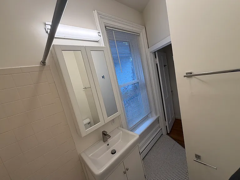 153 Allen St — Photo 35