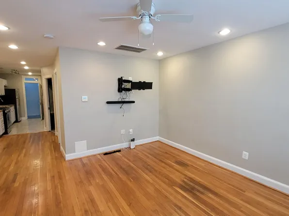 2900 8th St NE APT 4, Washington, DC 20017