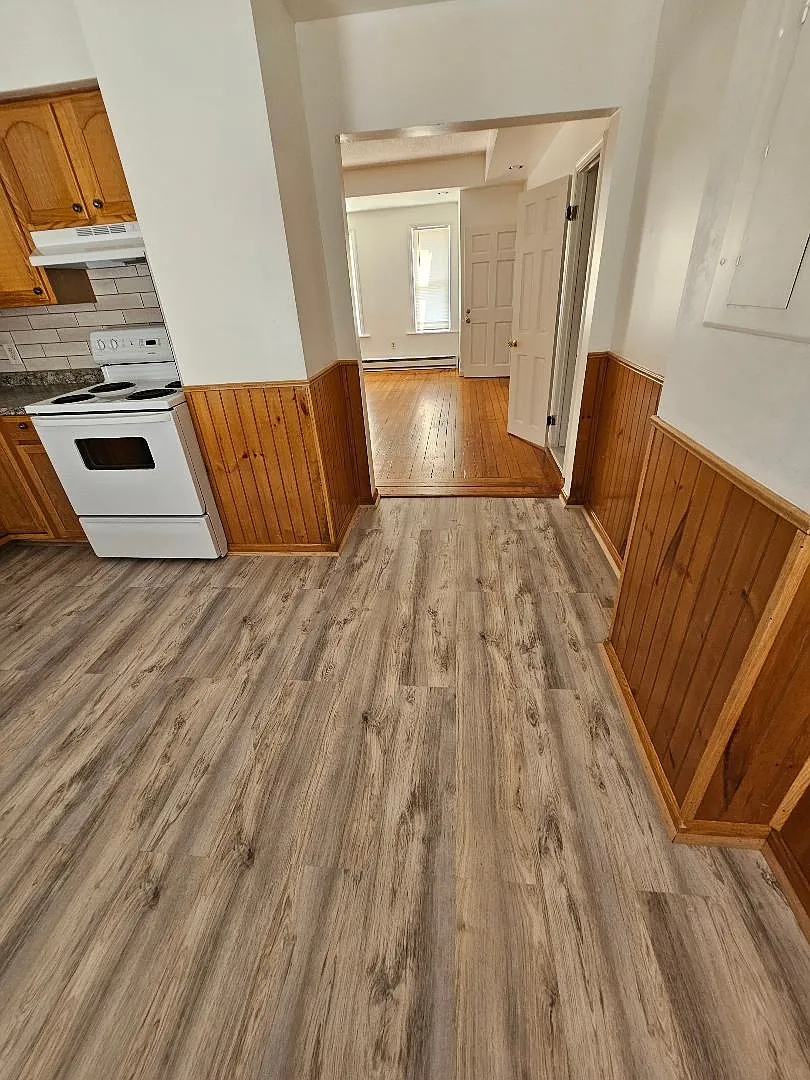 2 bed, 1200 sqft, $1,650 — Photo 3