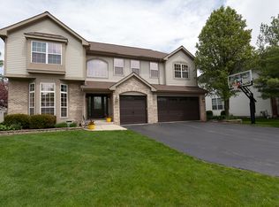 1608 William Penn Dr, Naperville, IL