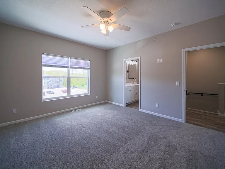 1210 Devils Glen Rd — Photo 6