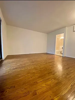 Rented by Avenues Real Estate | media 15